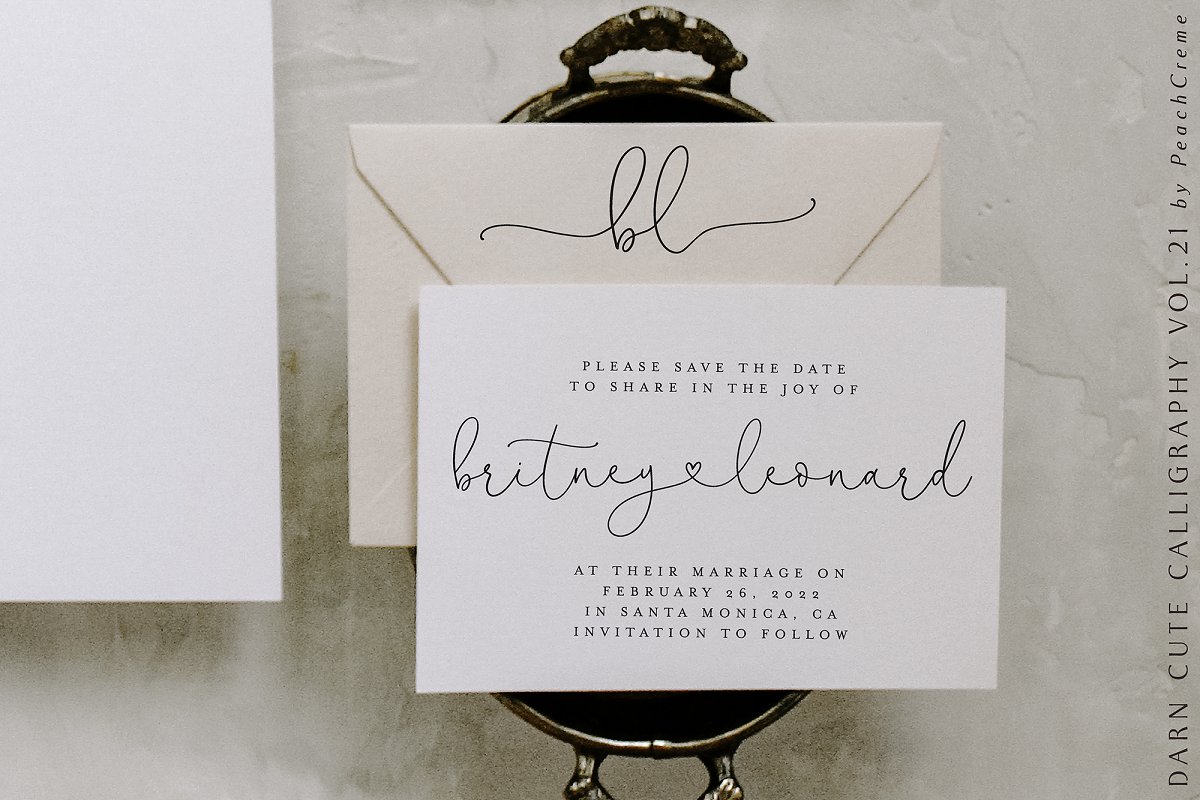 Bloom Pretty VALENTINES Font