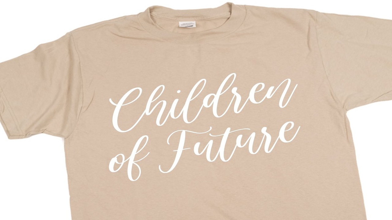 Cuties Peaches Modern Calligraphy Font