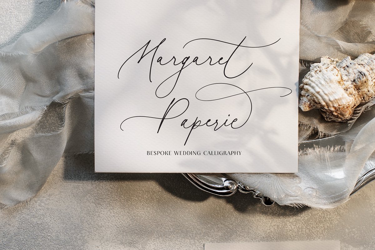 Honey Vineyard Modern Calligraphy Font