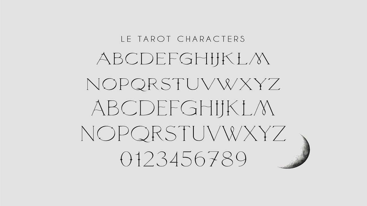 Le Tarot Celestial Serif Font