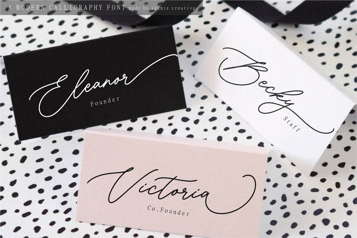 Lunaria Celesttial Font