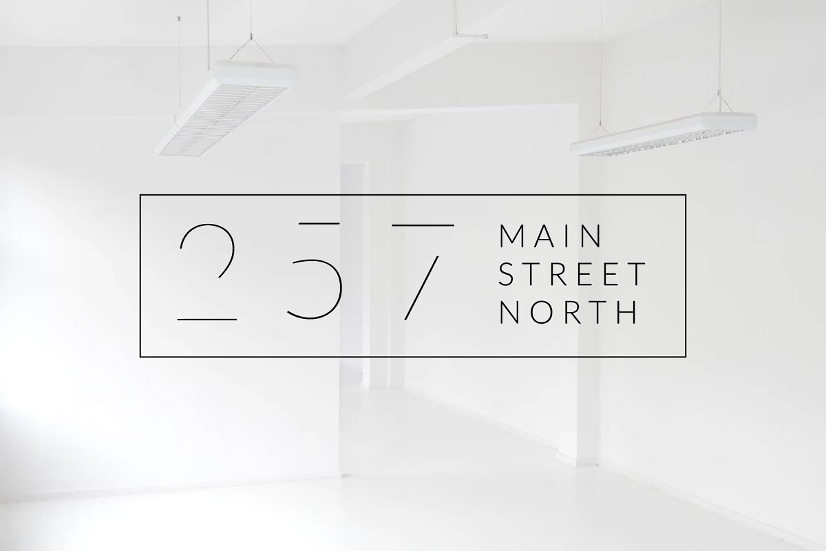 SEA SPRAY minimal logo Font